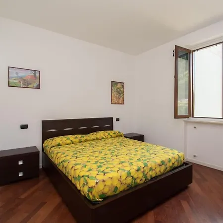 Tavaredo House 波尔佩纳泽德尔加尔达