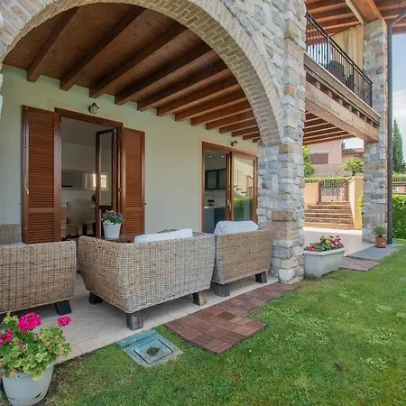 公寓 Tavaredo House