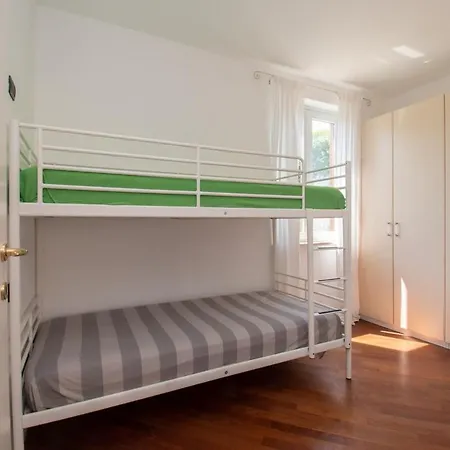 Tavaredo House 公寓 *