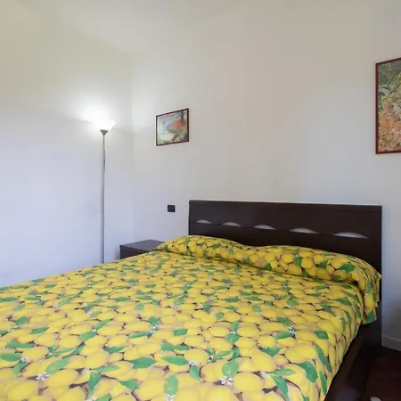 Tavaredo House 公寓