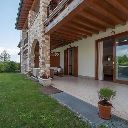 Tavaredo House
