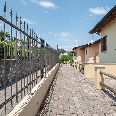 公寓 Tavaredo House