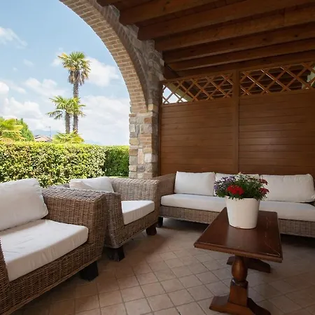 公寓 Tavaredo House *